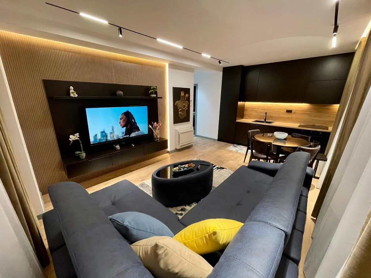 Queens Luxury Apartments Tirana