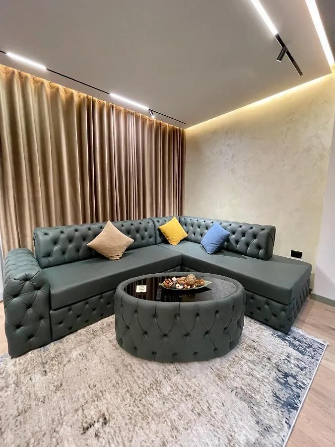Queens Luxury Apartments Tirana